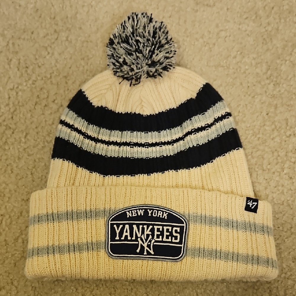 47 Brand Yankees Cream and Black Striped Beanie